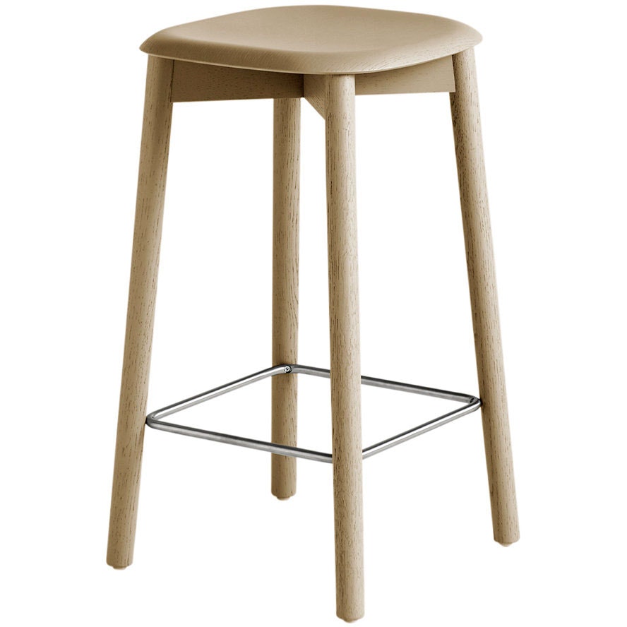 Soft Edge 32 Low Bar Stool, Water-based Lacquered Oak